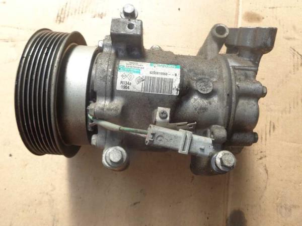 COMPRESSEUR DE CLIMATISATION RENAULT/NISSAN - Vue 4